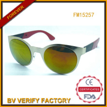 Nuevo diseño de gafas de sol Metal por mayor en China (FM15257)